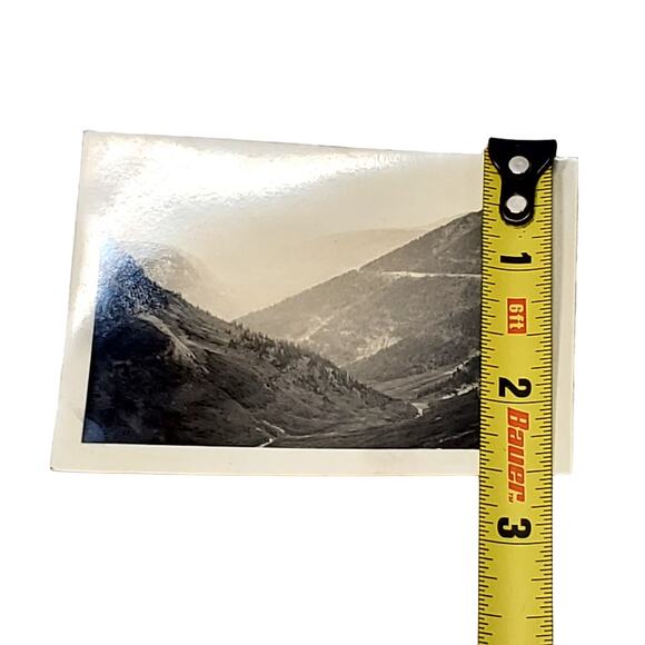 Vtg B&W Photo Found 1940s Yellowstone Park Mountains Trail Cloudy Snapshot - Picture 3 of 4